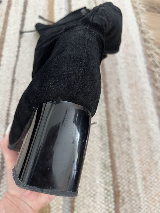 Зимові жіночі чоботи 36 р