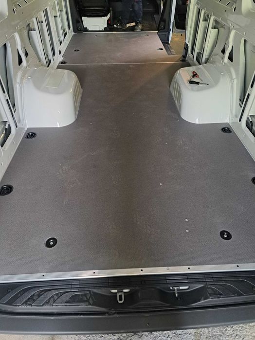 Podłoga sklejka Mercedes Sprinter 907 / 910 bliźniak drzwi przesuwne