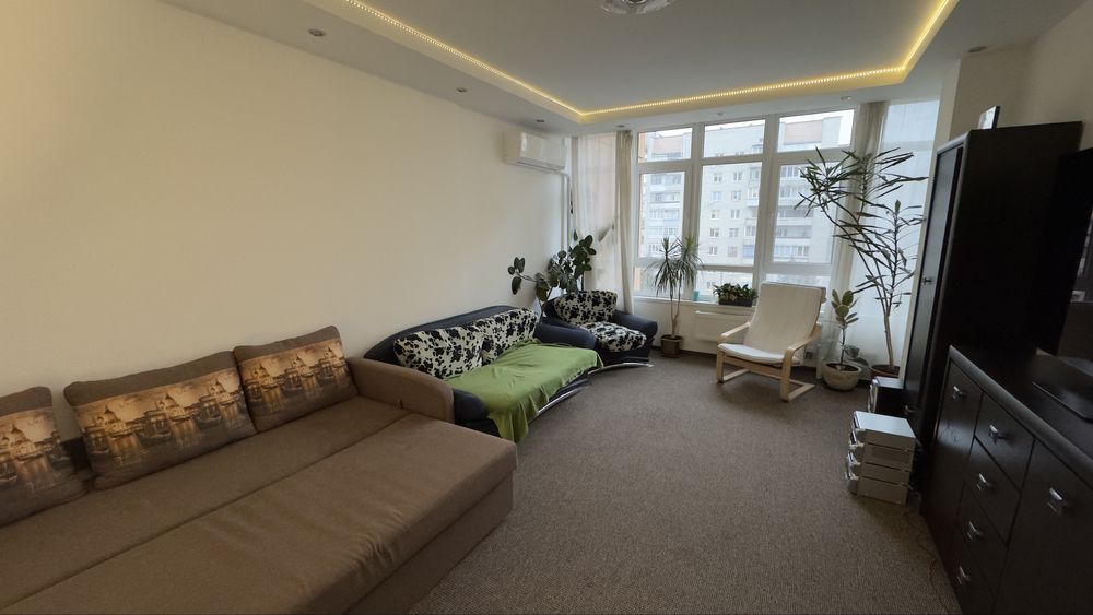 Оренда ізольованої кімнати Мазепи Спартак трц