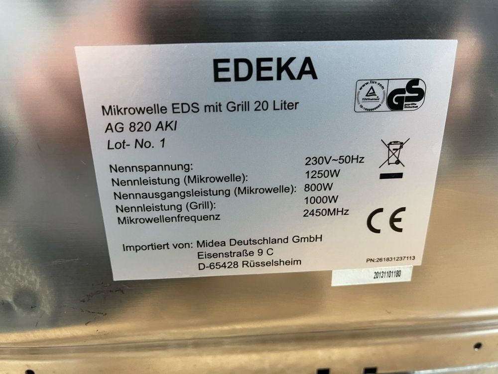 Мікрохвильова піч EDS з грилем 20 л