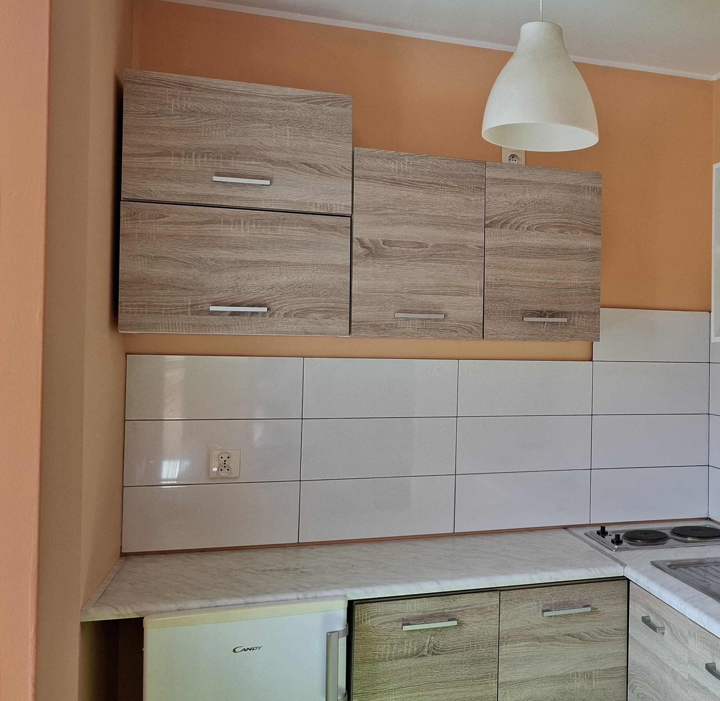 Szafka wisząca, okleinowana Adel W40 firmy "Black and White" NOWA -50%