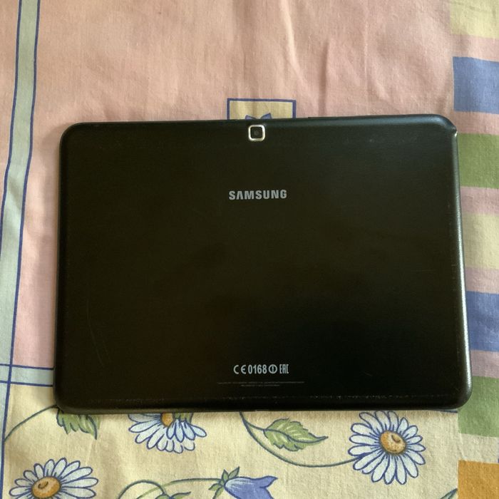 Планшет Samsung Tab-4. 10 дюймов, андроид 11. Без нюансов