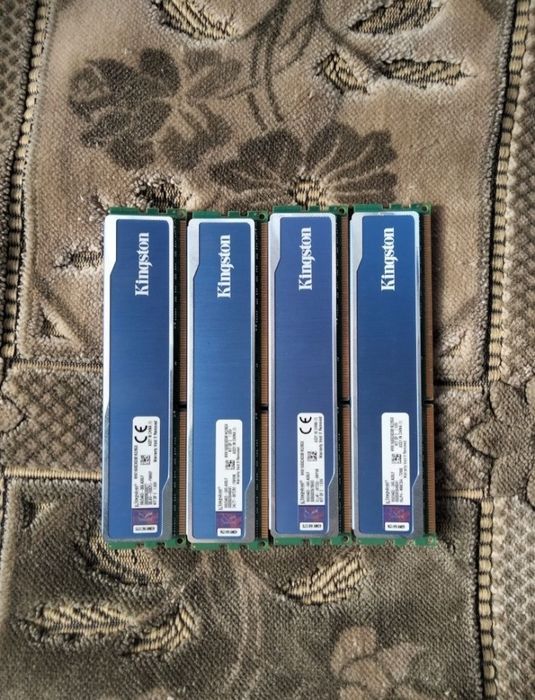 Оперативаная пам'ять Kingston HyperX Blu DDR3(4х4gb)