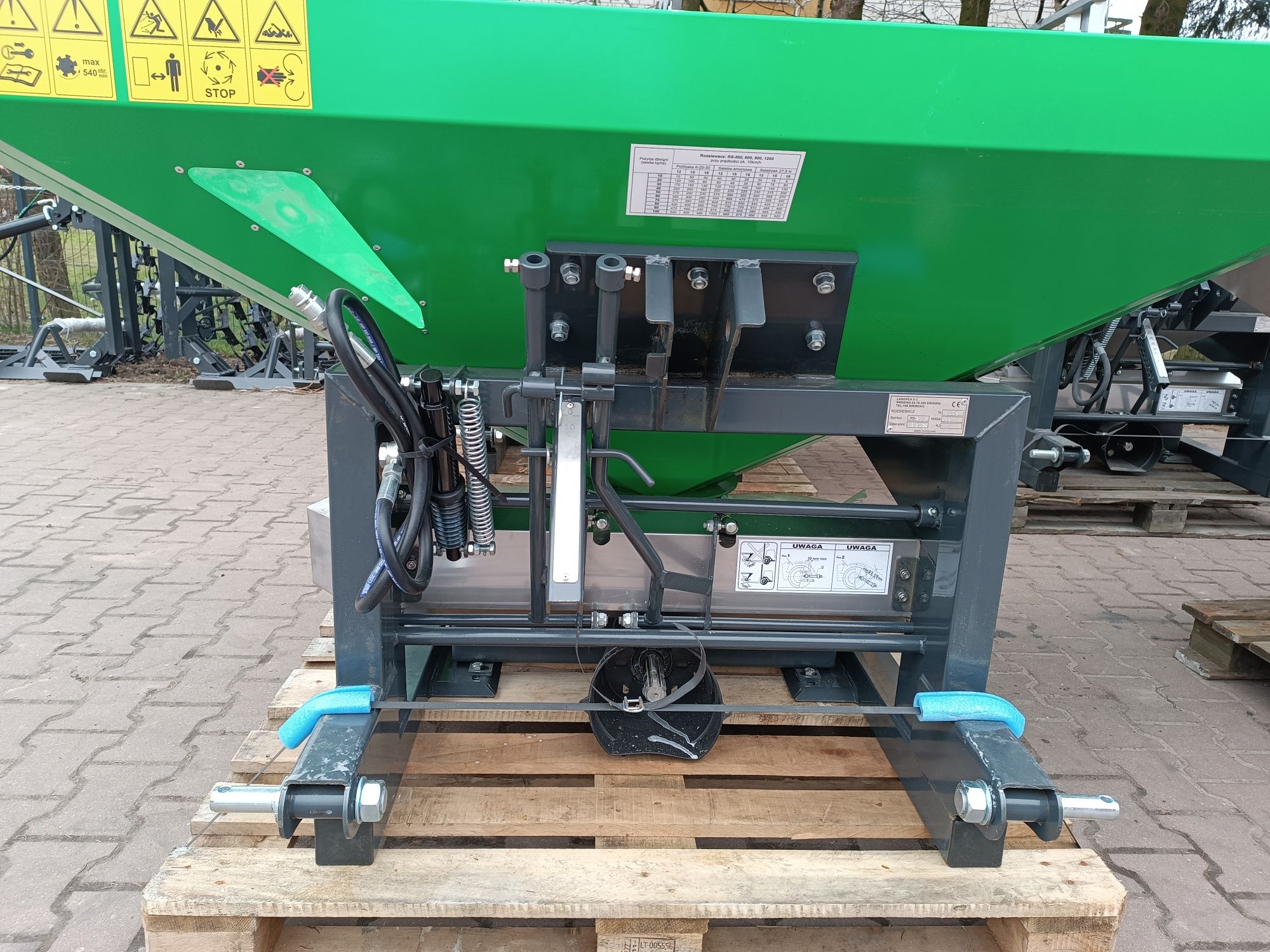 Rozsiewacz nawozów Langren 600 800 amazone strumyk 1200 janpol Gratis