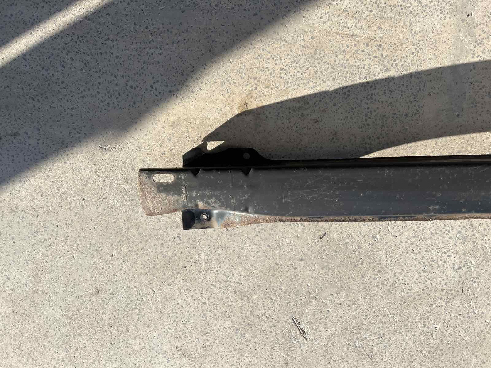 Підсилювач заднього бампера Opel Zafira B 13219051