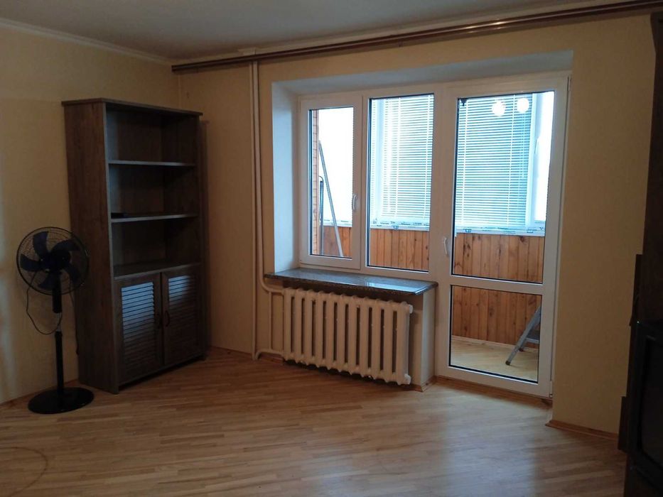 Продам 1-кімнатну квартиру в районі "Глобала".