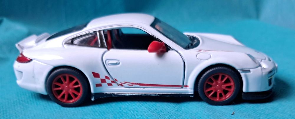 Autko, resorak Kinsmart - Porsche 911 GT3 RS