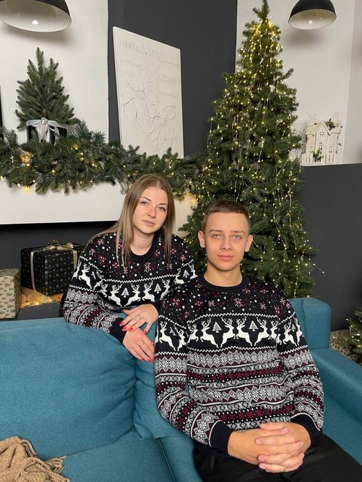 Новорічні парні вовняні светри, різні кольори