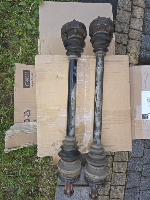 Bmw e46 m54b22 półosie komplet Lewa prawa 493 494