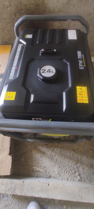 Alugo gerador pramac 6000