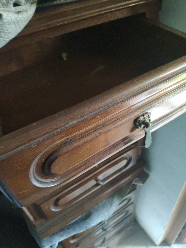 Guarda fatos + mesas cabeceira