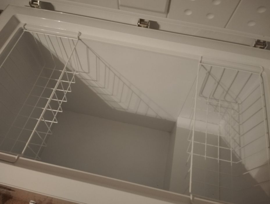 Морозильна камера 300л