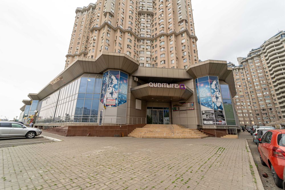Продам коммерцию  новострое с 100квт в Одессе 711 кв.м.