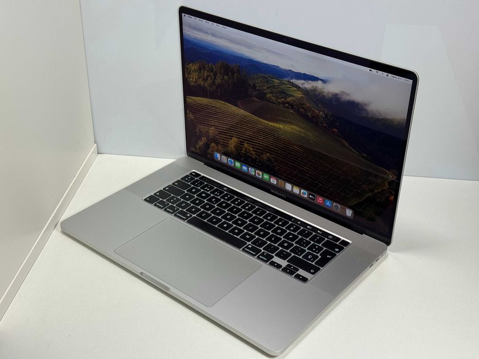 MacBook Pro 16 2019 Touchbar i7 90% kondycji 16GB RAM 512SSD Gwarancja