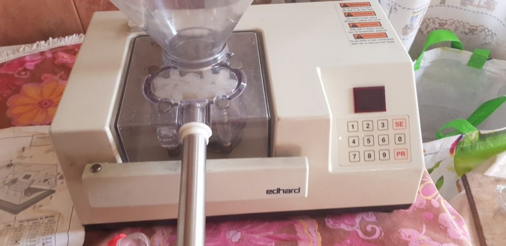 Edhard         máquina distribuidora    pastelaria