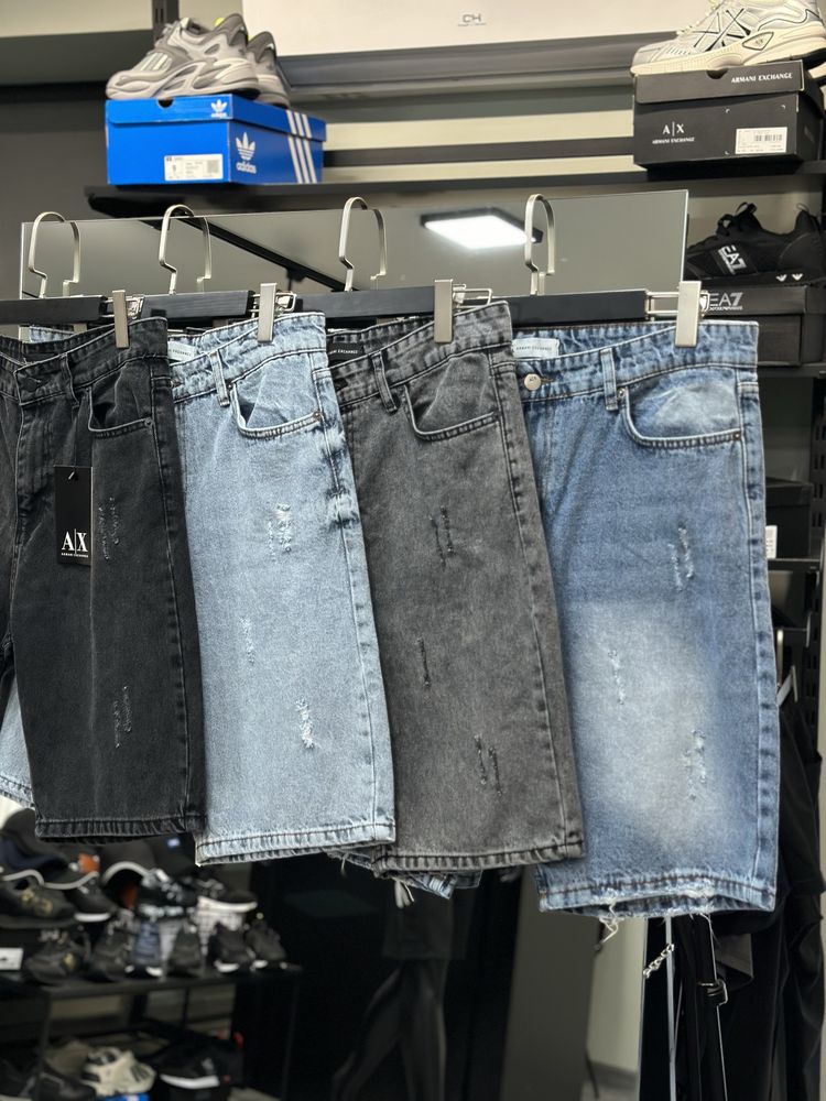 Джинсові шорти Armani 30-38р