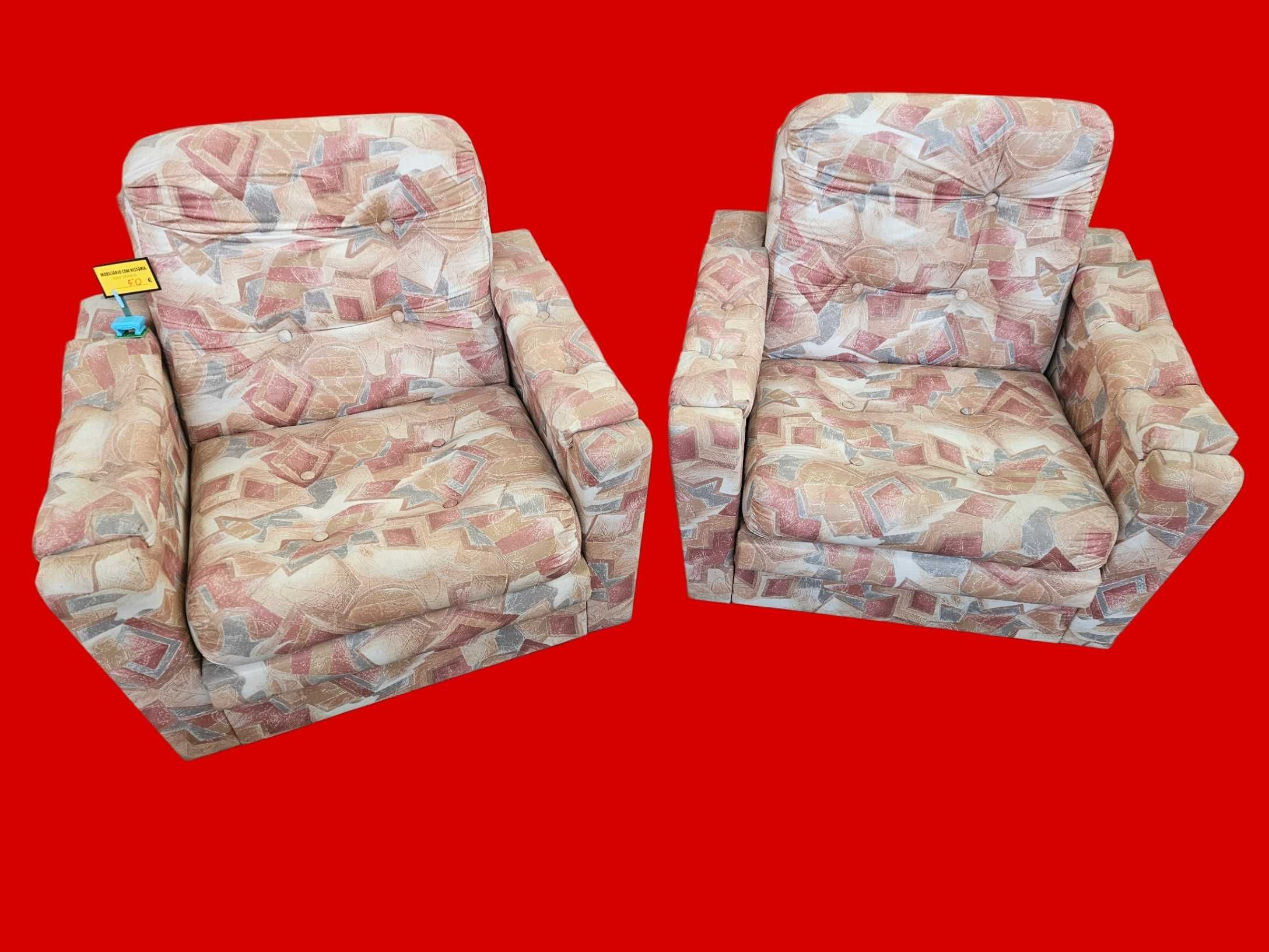 Sofás individuais vintage - Muito bom estado geral - Valo