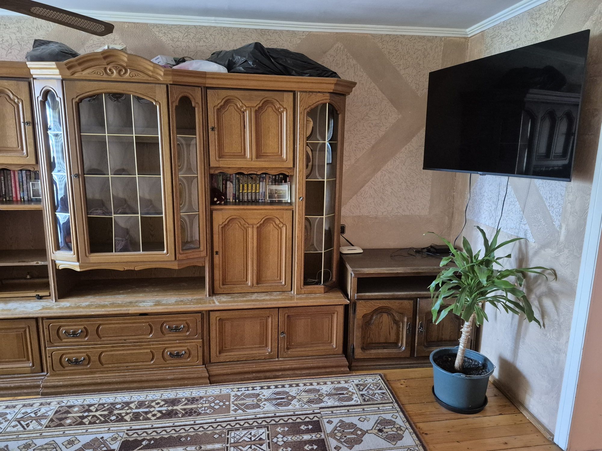 Продаж двох кімнатной квартири Черемушки.