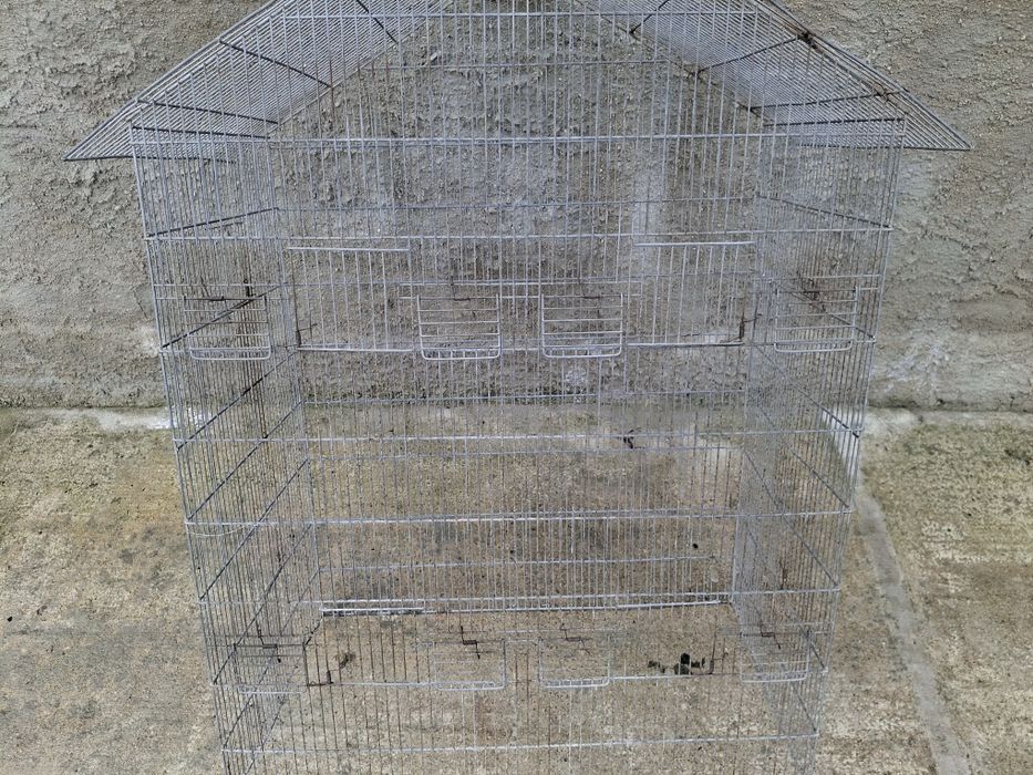 Gaiola grande para passaros