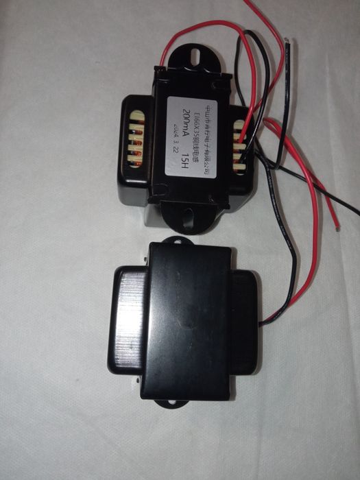 Два дросселя 15 Hn 200ma новые.