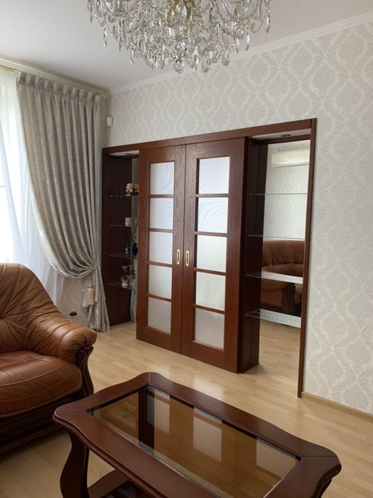 3-х комнатная район ТЦ «Украина»