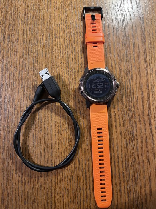 Coros Vertix 48mm. Ekran ze szkła szafirowego