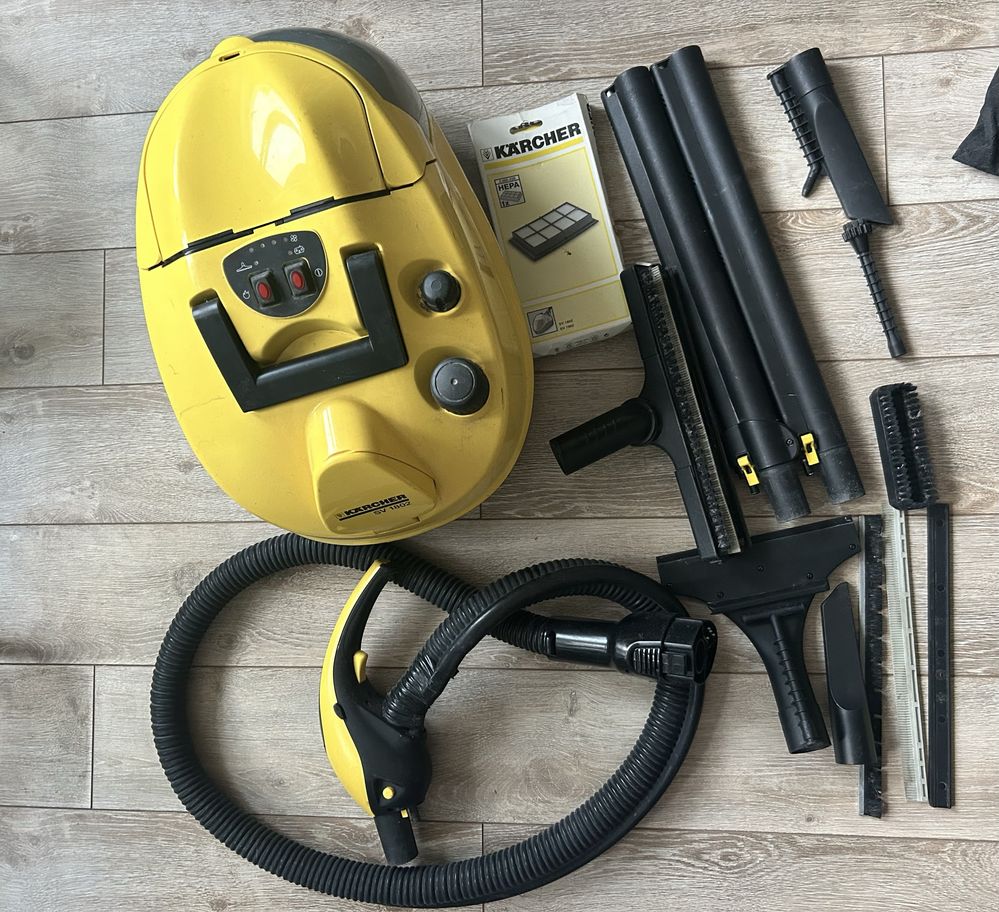 Пилосос з парогенератором KARCHER SV 1802