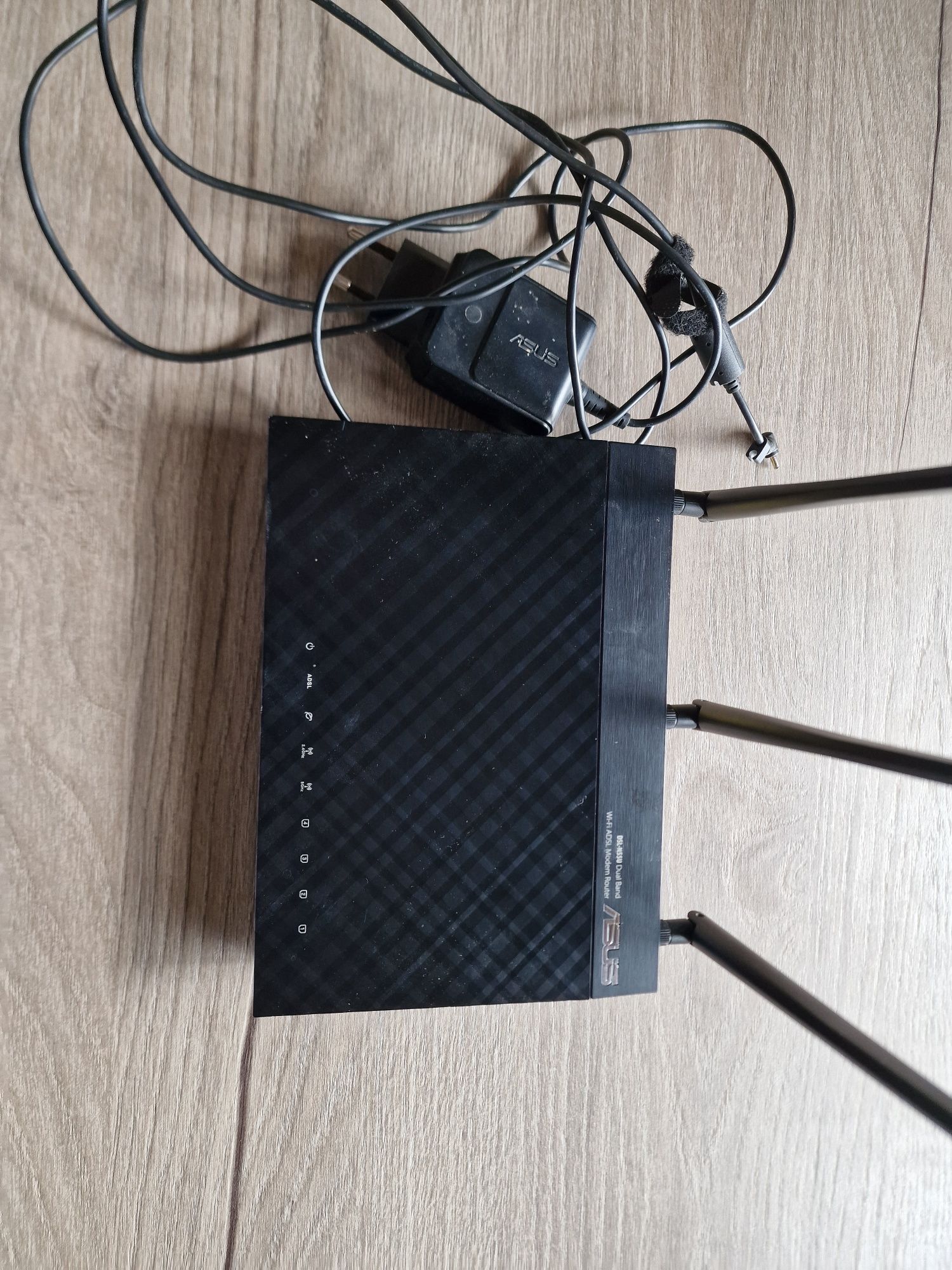Модем / маршрутизатор Asus dsl-n55u
