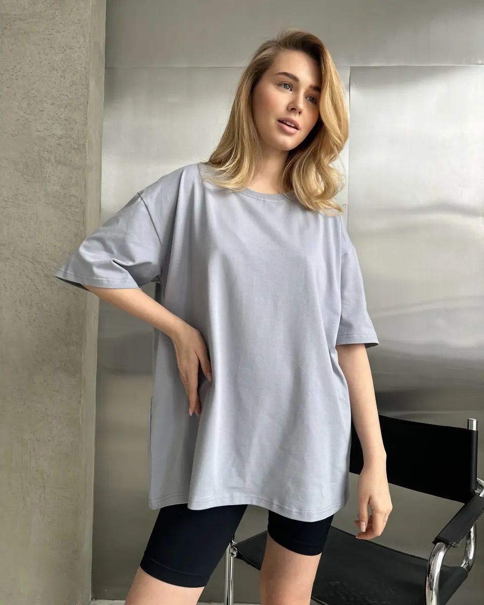 Базові однотонні футболки oversize