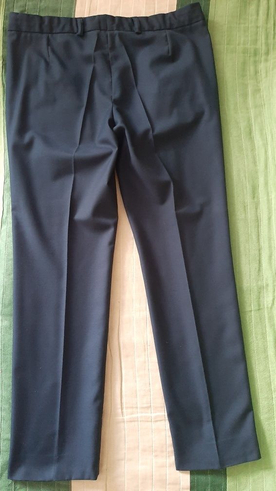 Garnitur młodzieżowy rozm. 146 xl