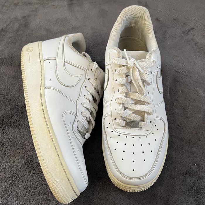 Жіночі кросівки Nike air force 1. P. 39.