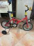 Bicicletas de crianca