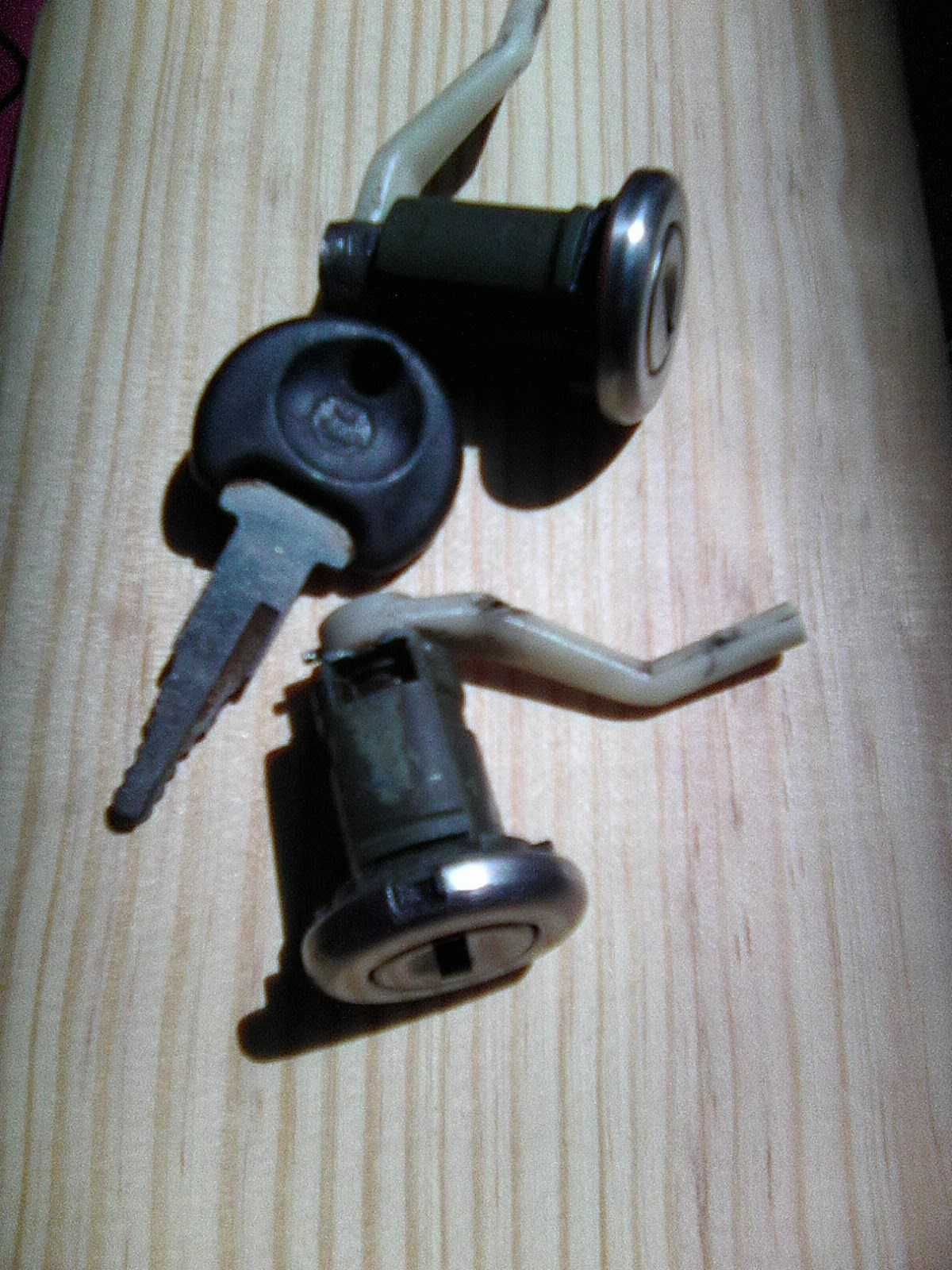 Fechos do Renault 5 GTL