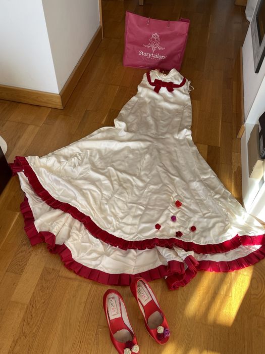 Vestido e sapatos Storytailors - coleção