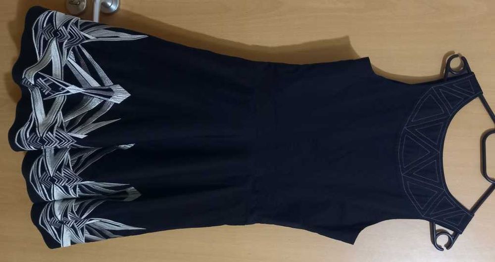 rozkloszowana karen millen sukienka+boho alex max z metką