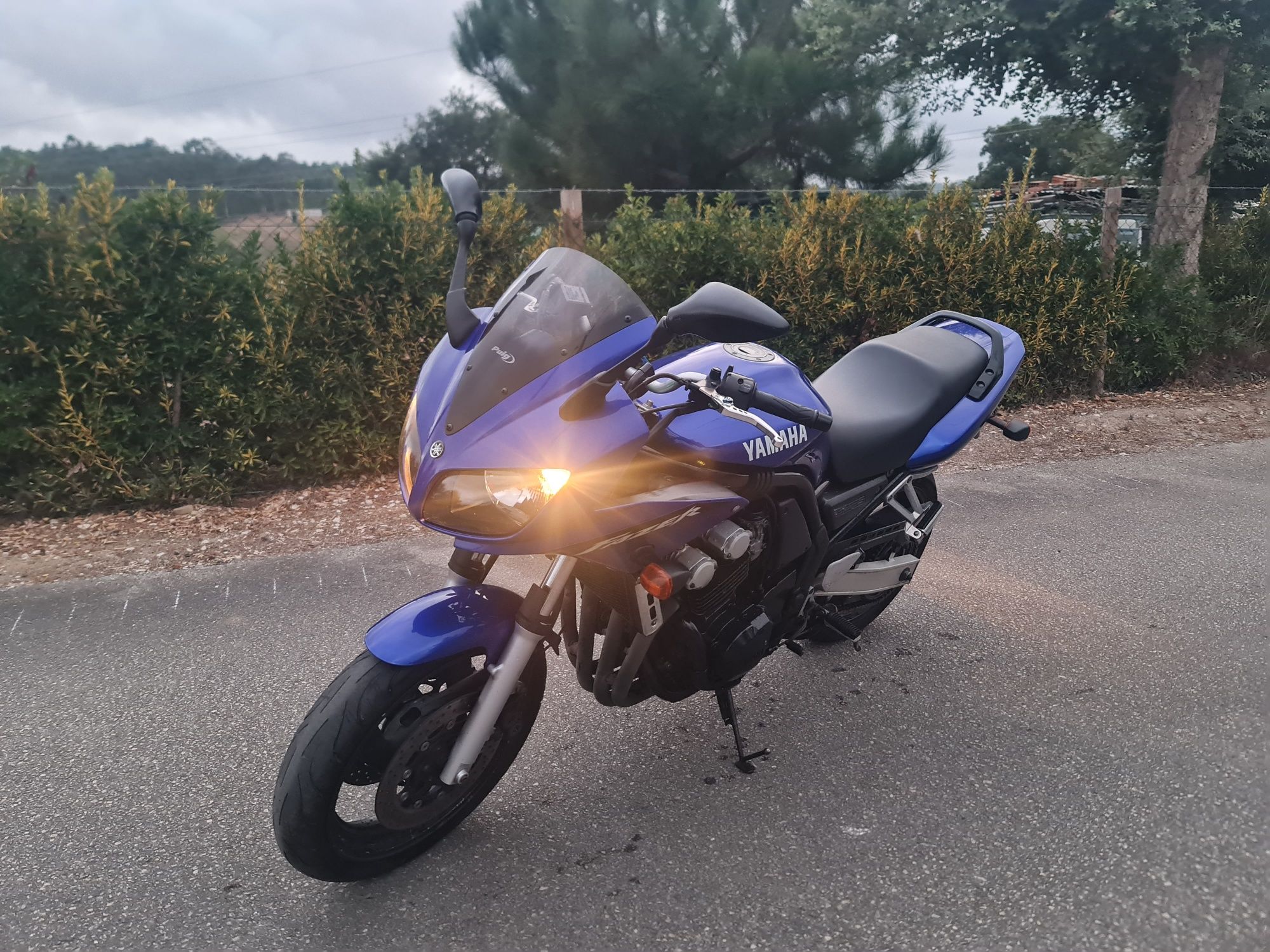 Yamaha Fazer 600