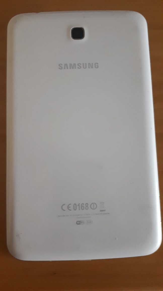 Планшет Samsung Galaxy Tab 3 SM - T 210