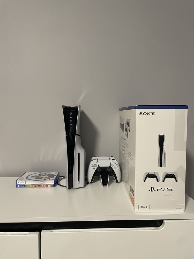 PS5 Slim z napędem