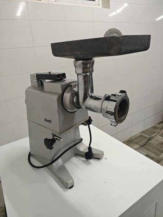 М'ясорубка професійна 100кг/год Krefft KU 2-5e
