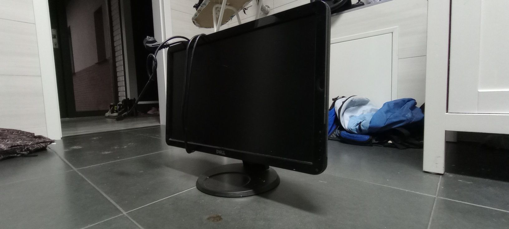Monitor DEEL 60hz 22cale !
