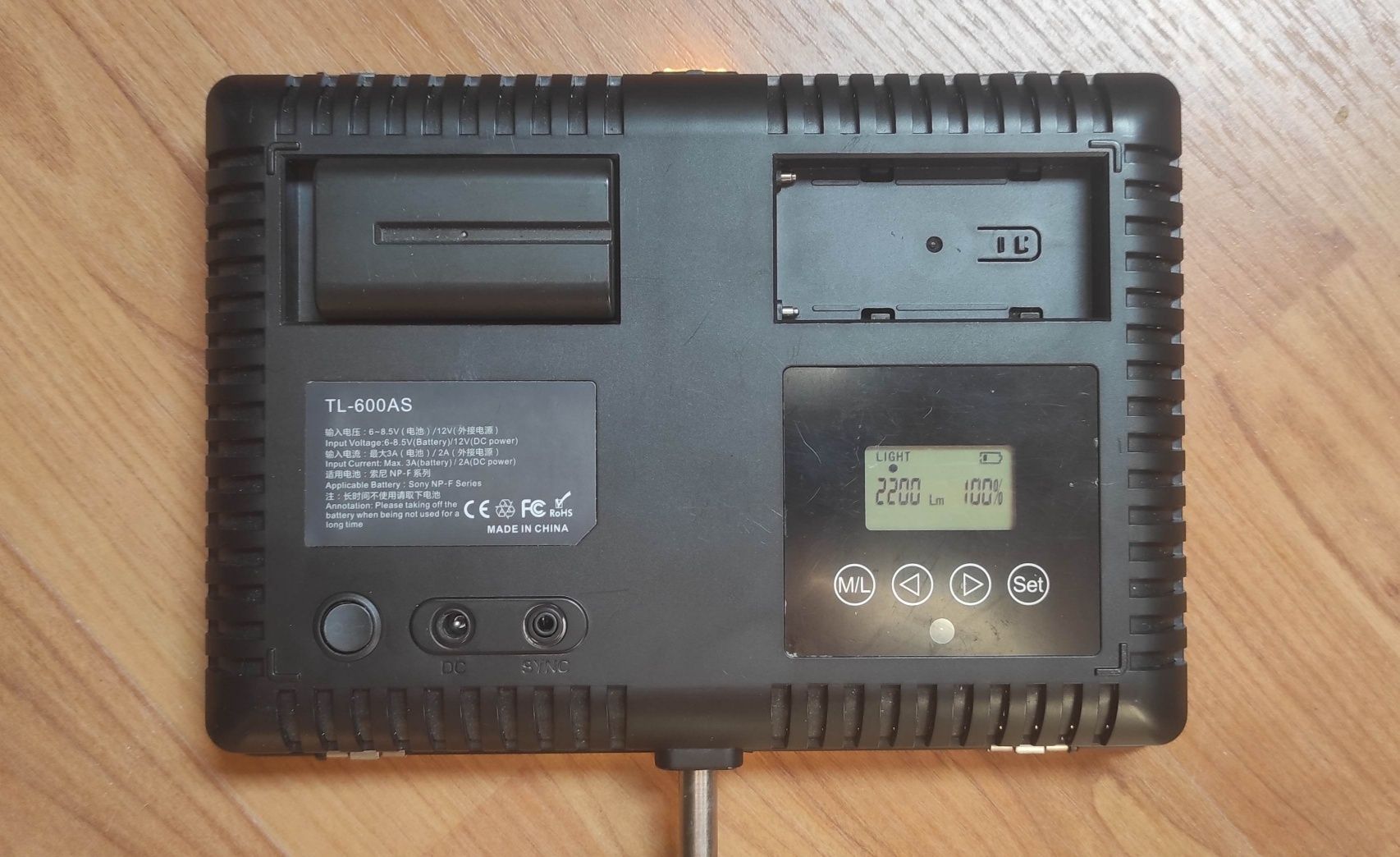 Відеосвітло фотосвітло SAMTIAN TL 600AS 600 діодів