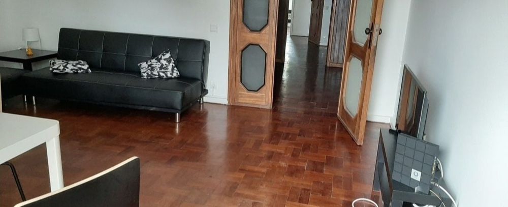 Quarto compartilhado no metrô Sete Bicas