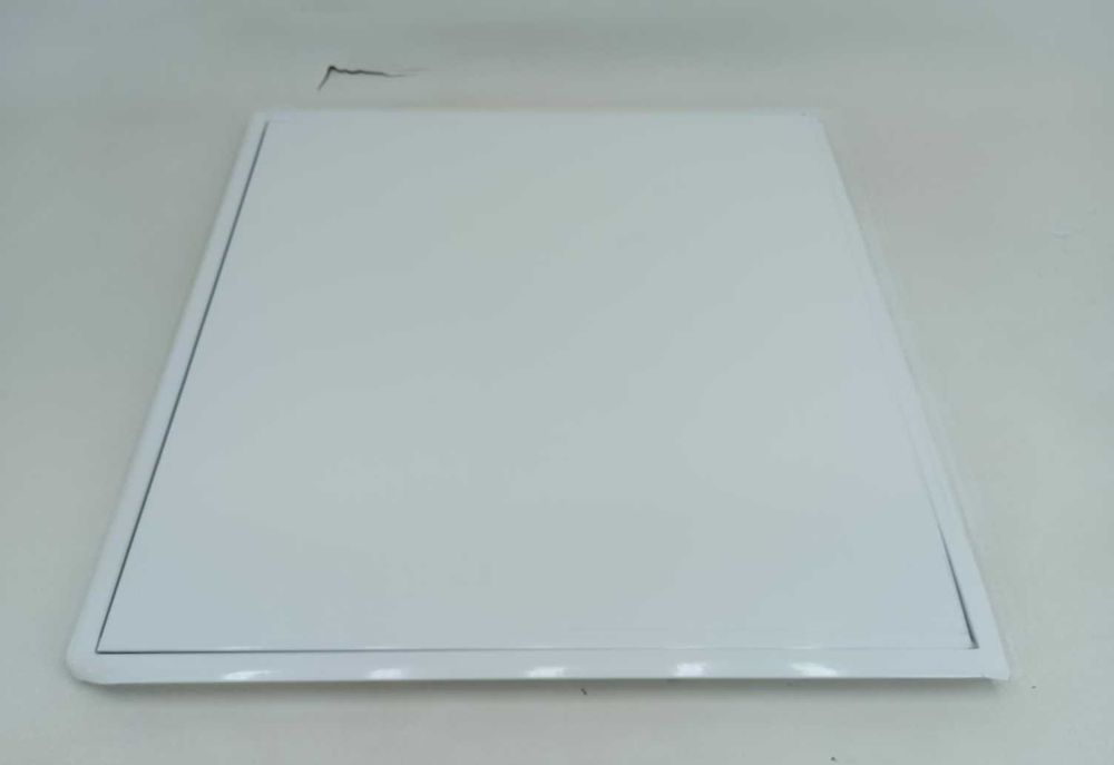 Drzwiczki rewizyjne białe metalowe 600x600