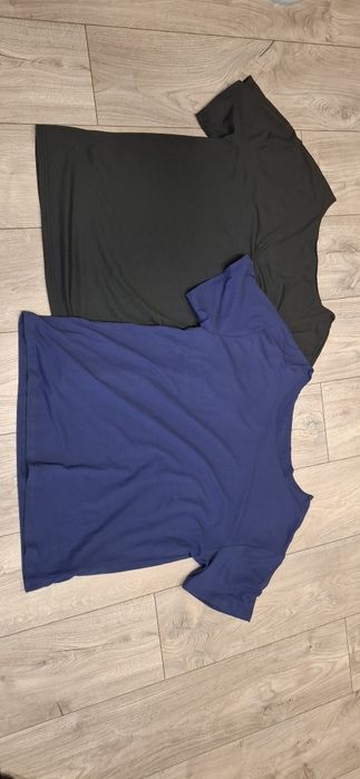 Koszulki oversize z asymetrycznym dekoltem