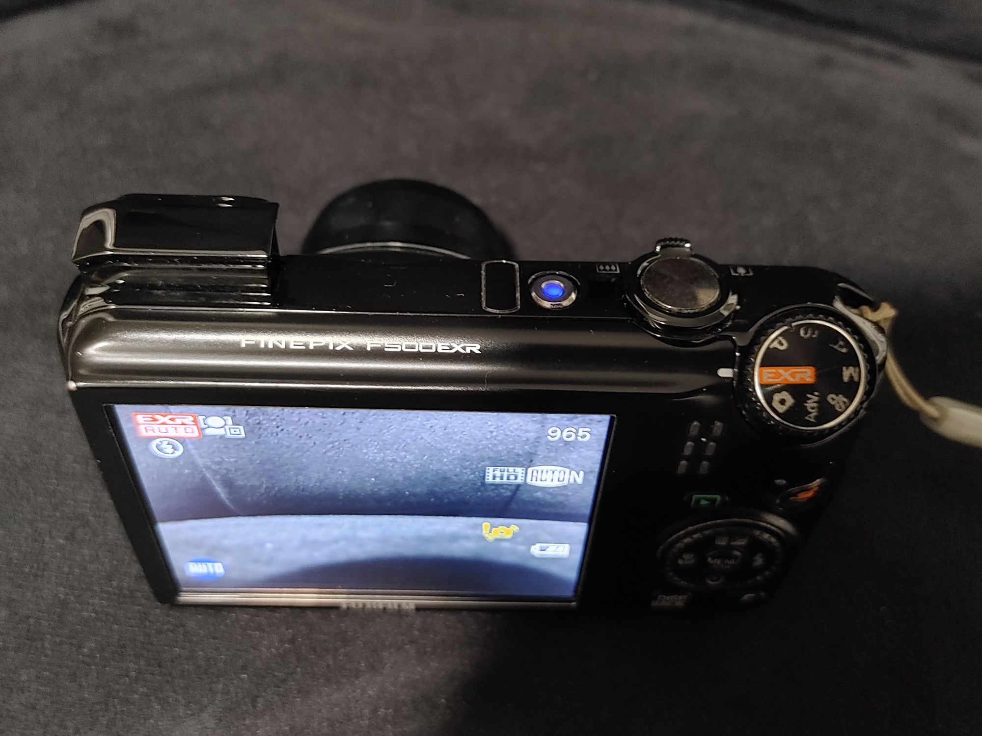 Máquina Fotográfica Cartão e Tripé