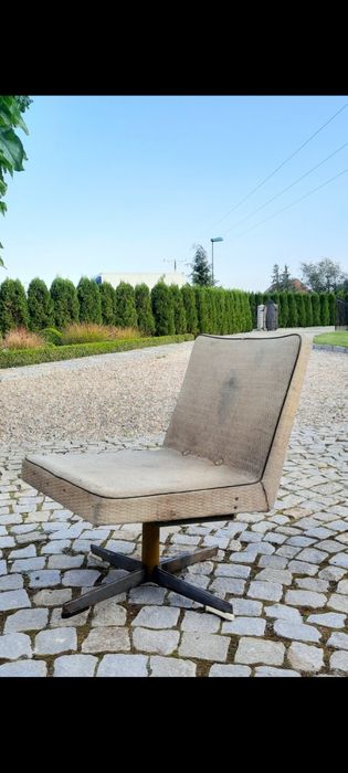 Fotel obrotowy prl