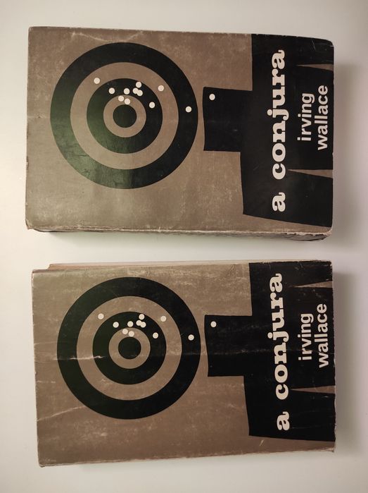 Volumes 1 e 2 da coleção "A conjura"