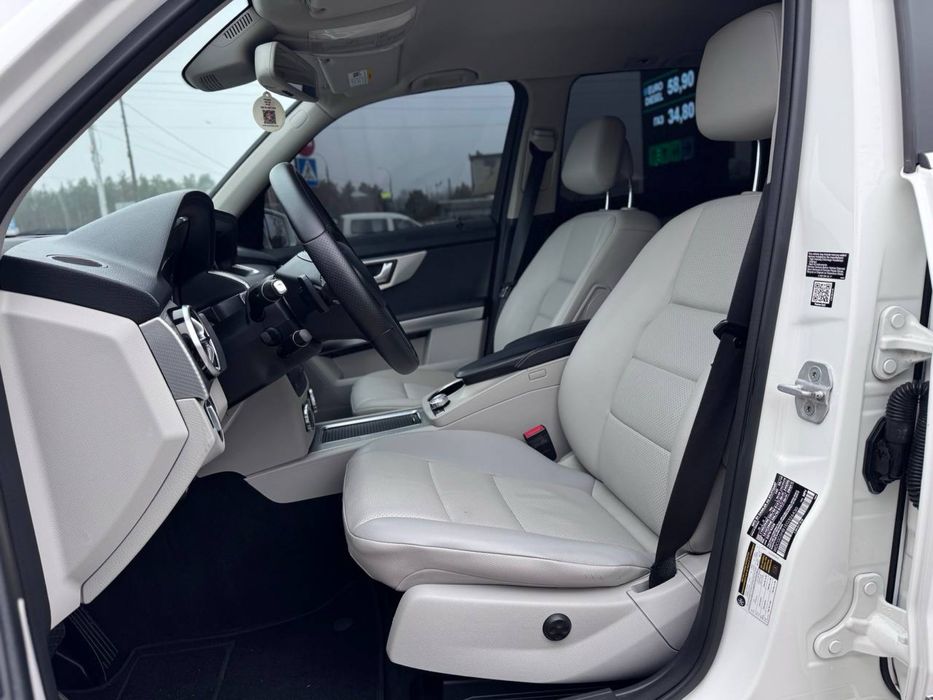 Mercedes-Benz GLK 350 2014року, 3.5 бензин, автомат, задній привід.