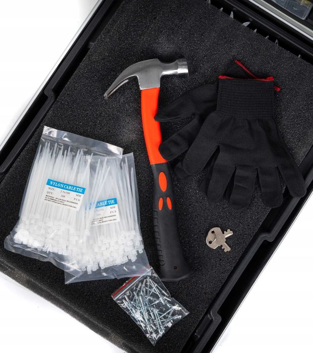 Zestaw Markowych Narzędzi Kluczy 1000el Walizka Narzędziowa + Gratis