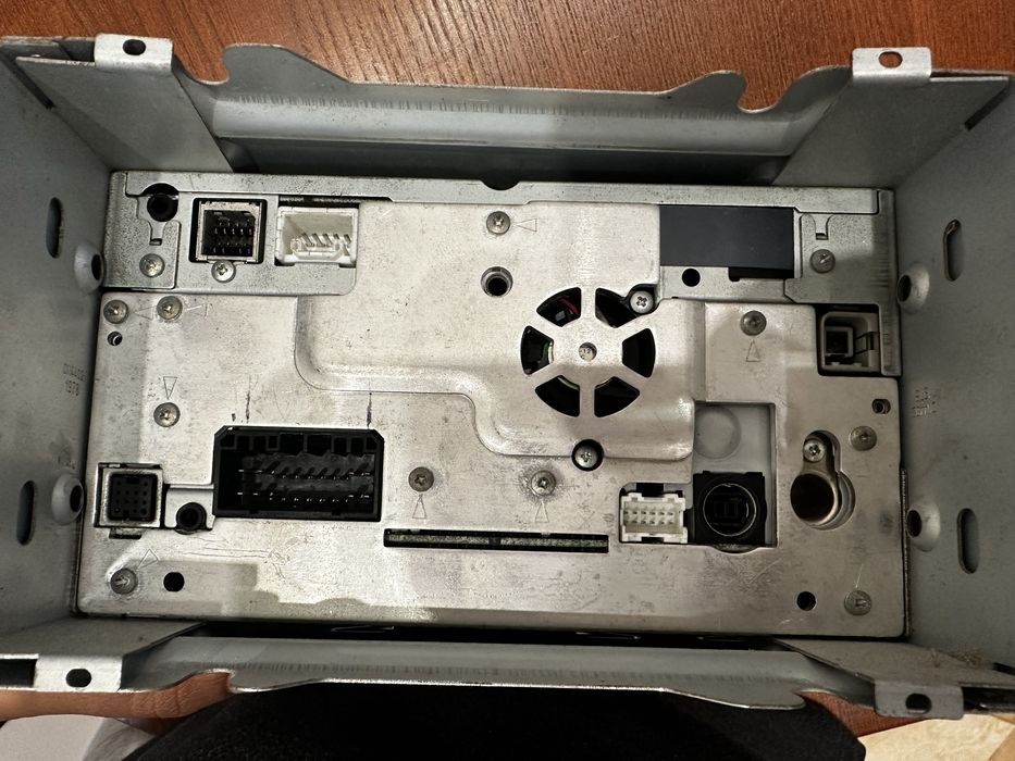 Штатна магнітола Suzuki Grand Vitara